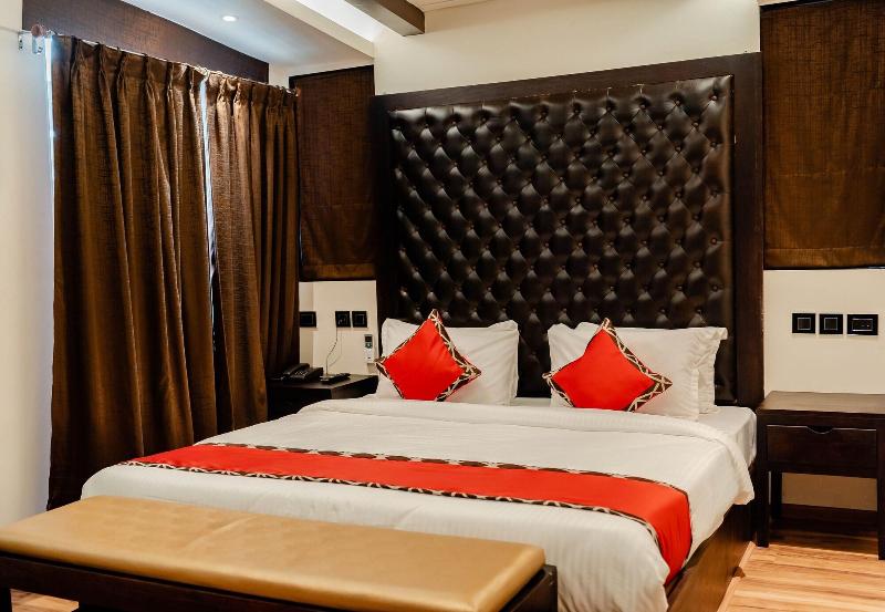 Divan Clarks Inn Goa image