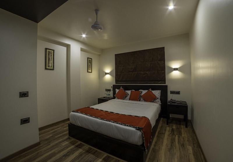 Divan Clarks Inn Goa image