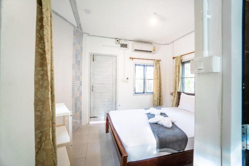 Slumber Party Koh Chang image