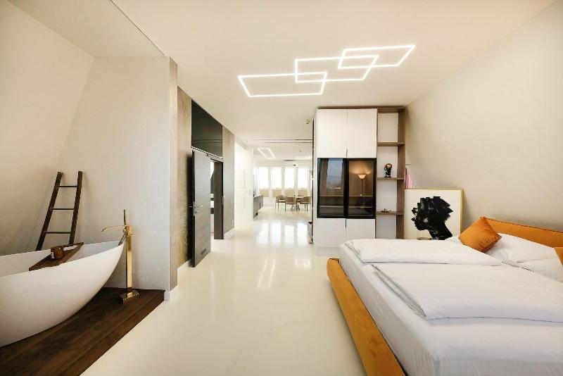 Ned Hotel image