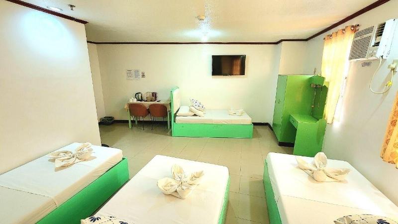 Demiren Hotel And Restaurant image