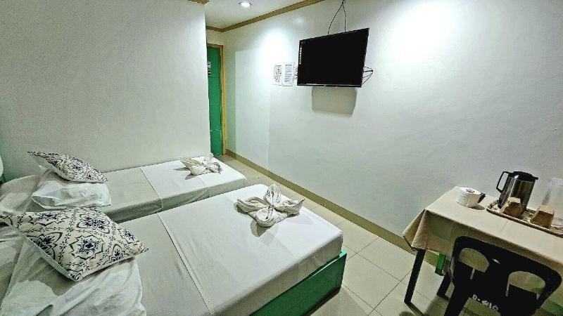Demiren Hotel And Restaurant image