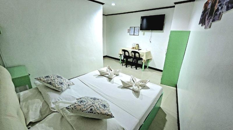 Demiren Hotel And Restaurant image