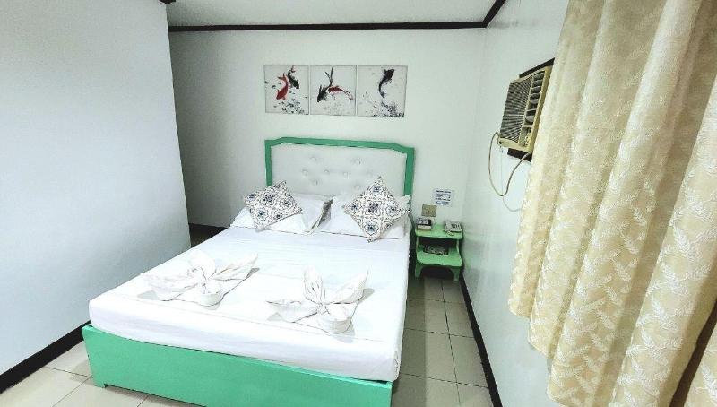 Demiren Hotel And Restaurant image