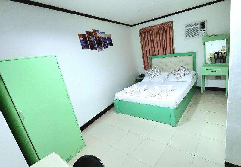 Demiren Hotel And Restaurant image