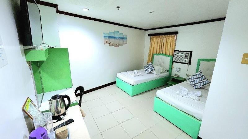 Demiren Hotel And Restaurant image