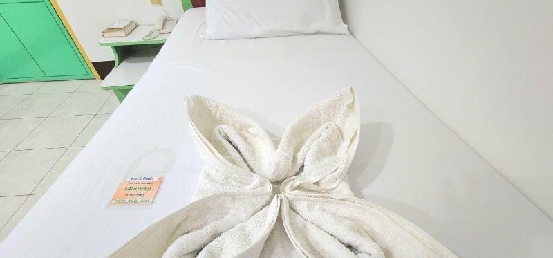 Demiren Hotel And Restaurant image