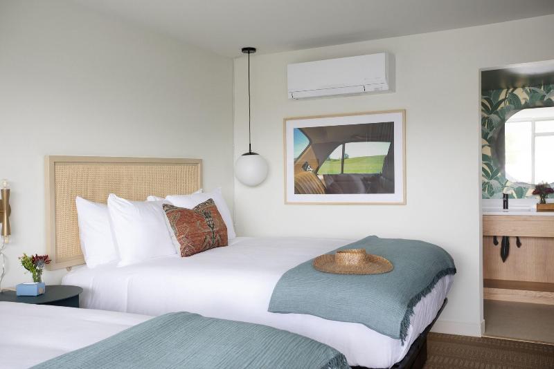 Starlight Motor Inn image