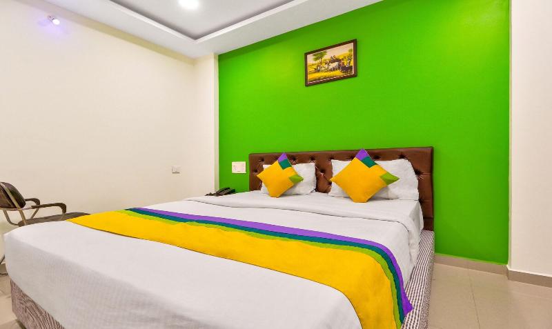 Itsy By Treebo Carnival Inn image