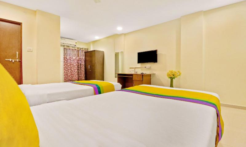 Itsy By Treebo Carnival Inn image