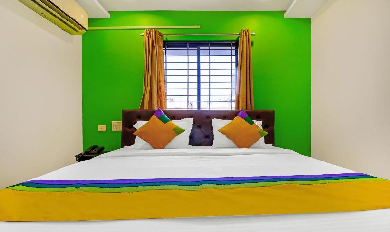 Itsy By Treebo Carnival Inn image