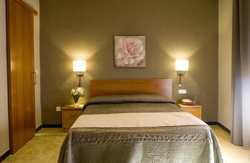Hostal Barris image