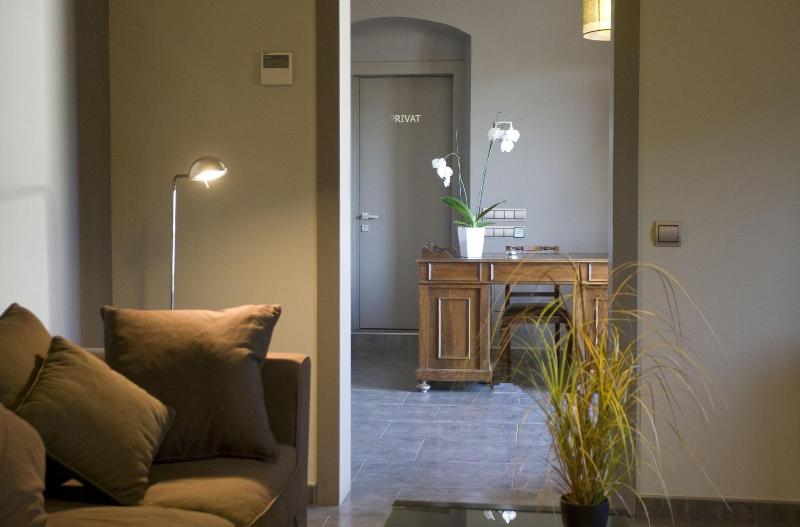 Hostal Barris image