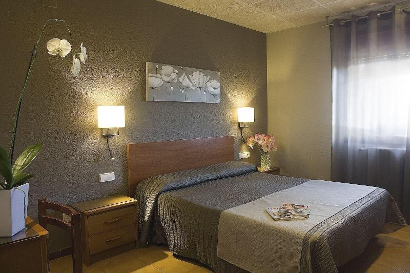 Hostal Barris image