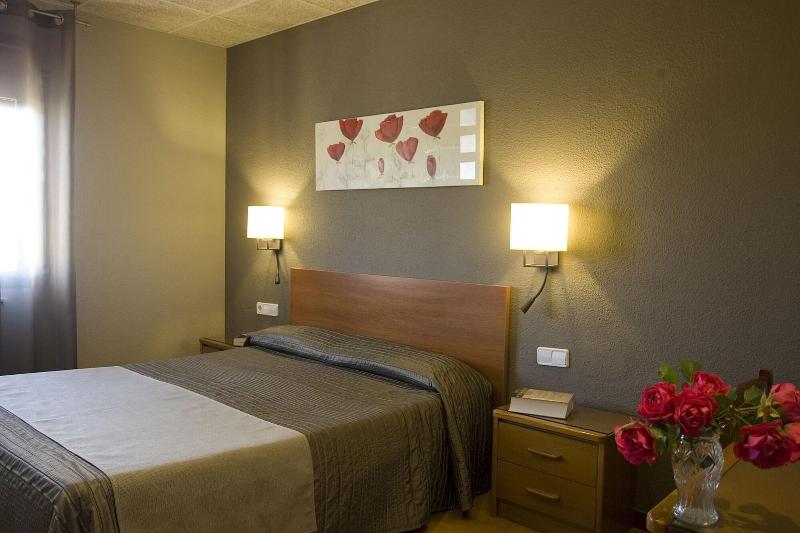 Hostal Barris image