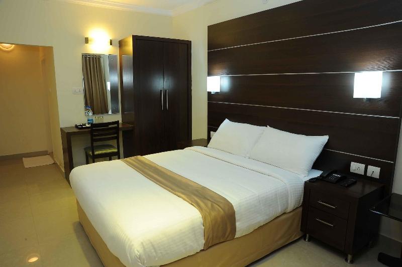 Castle International Premium Hotel image