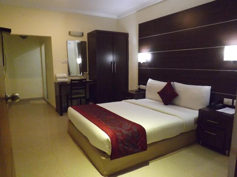 Castle International Premium Hotel image