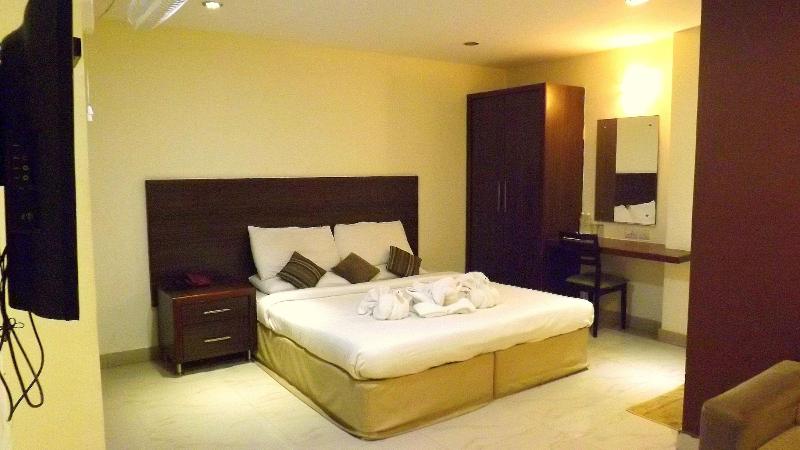 Castle International Premium Hotel image
