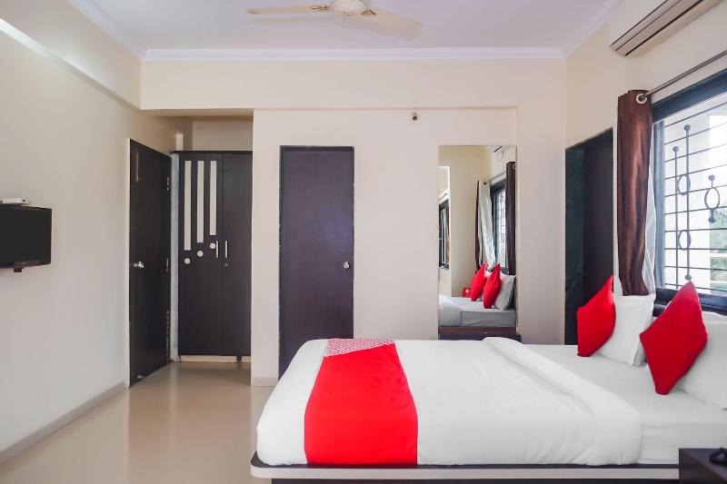 17121 Hotel Yashraj Inn image