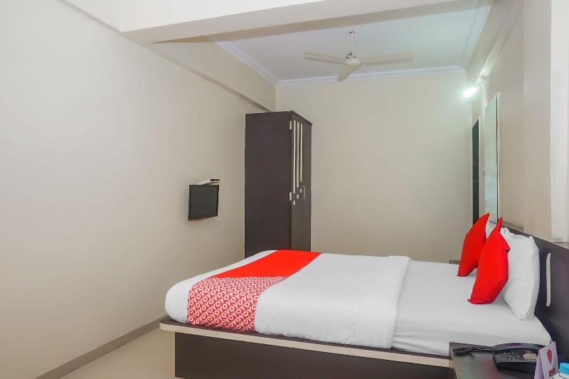 17121 Hotel Yashraj Inn image