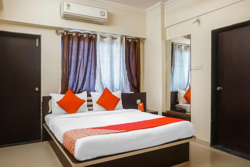 17121 Hotel Yashraj Inn image