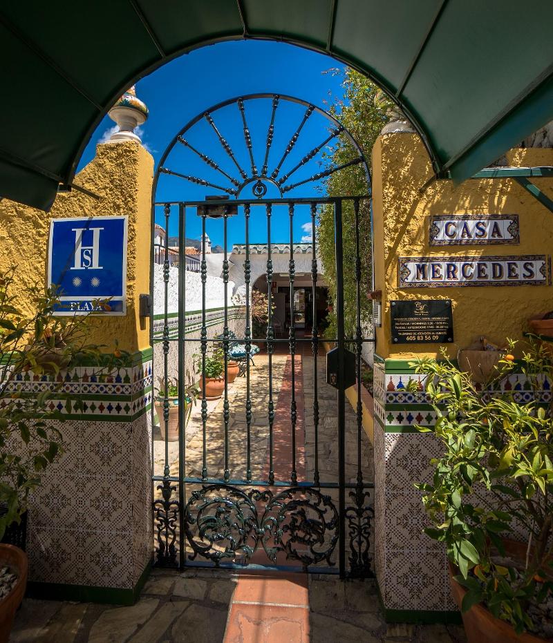 Hostal Casa Mercedes image