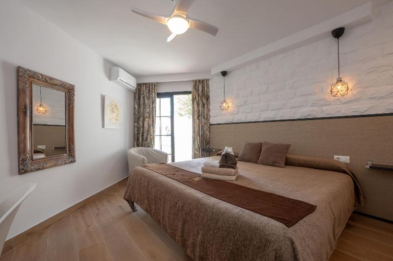 Hostal Casa Mercedes image