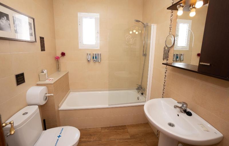 Hostal Casa Mercedes image