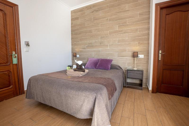 Hostal Casa Mercedes image