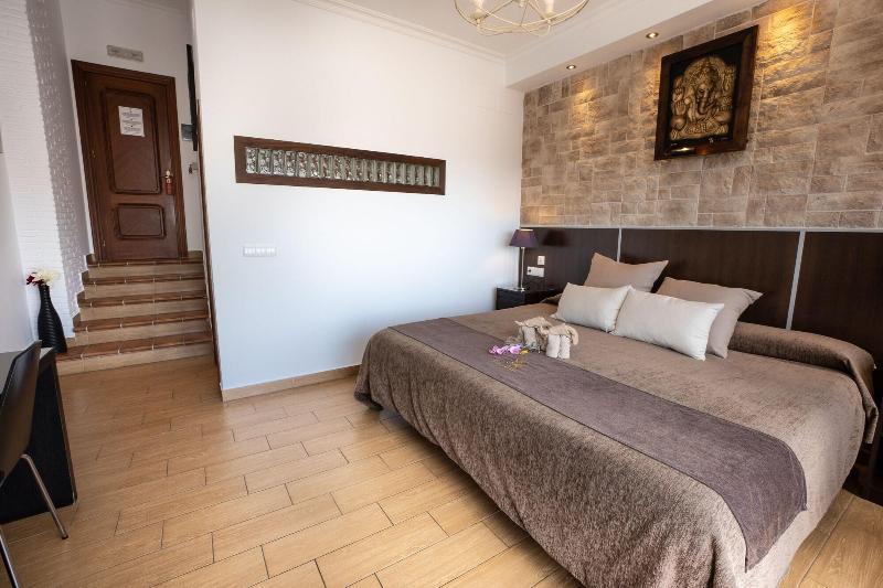 Hostal Casa Mercedes image