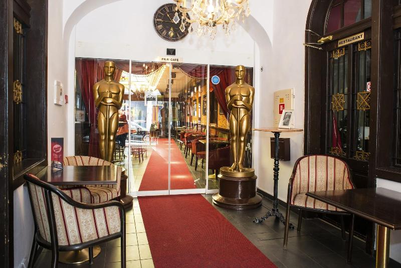 Film Hotel 3