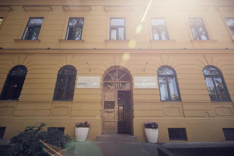 City Residence Apartment Hotel image
