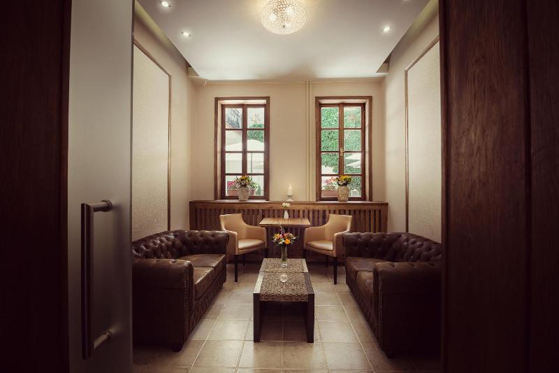 City Residence Apartment Hotel image