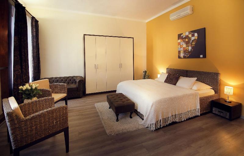 City Residence Apartment Hotel image