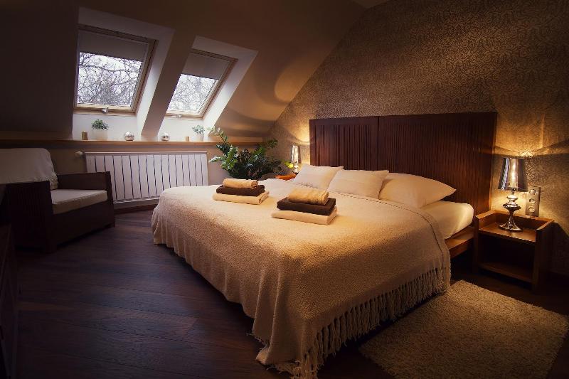 City Residence Apartment Hotel image
