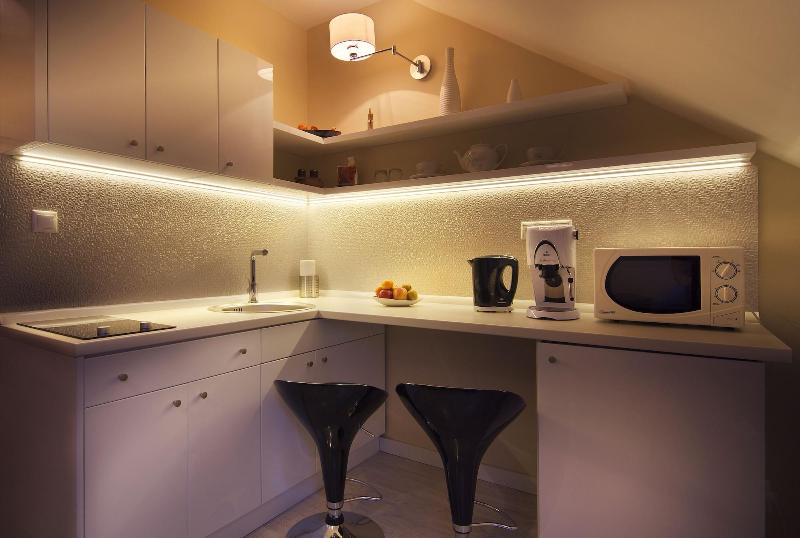 City Residence Apartment Hotel image