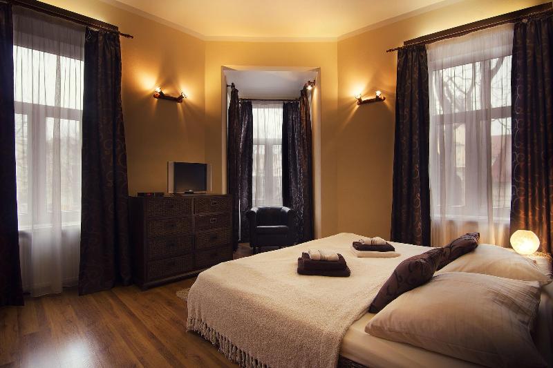 City Residence Apartment Hotel image