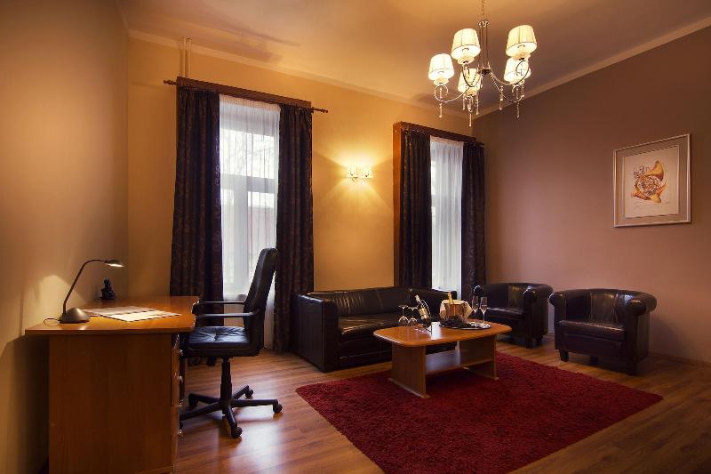 City Residence Apartment Hotel image