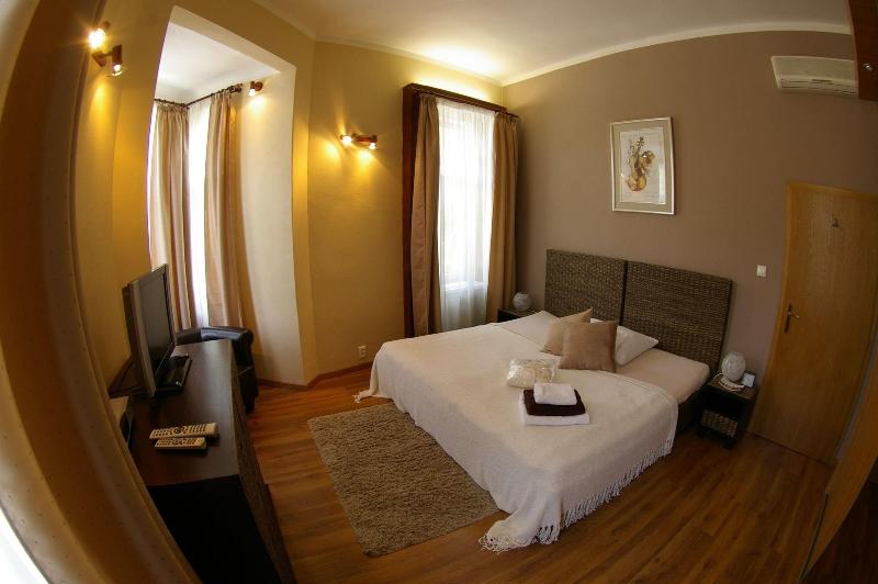 City Residence Apartment Hotel image