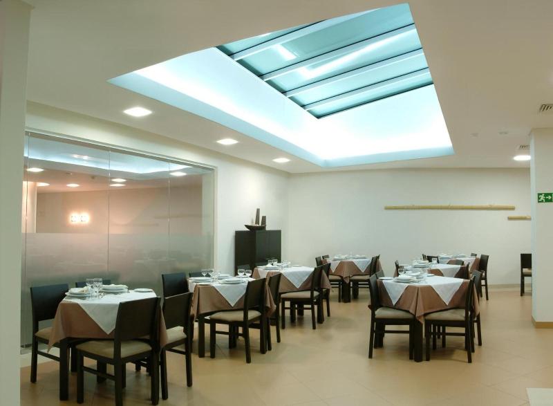 Hotel Recinto image