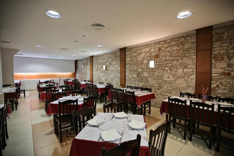 Hotel Recinto image