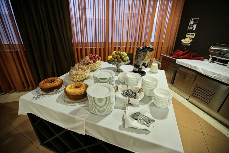 Hotel Recinto image