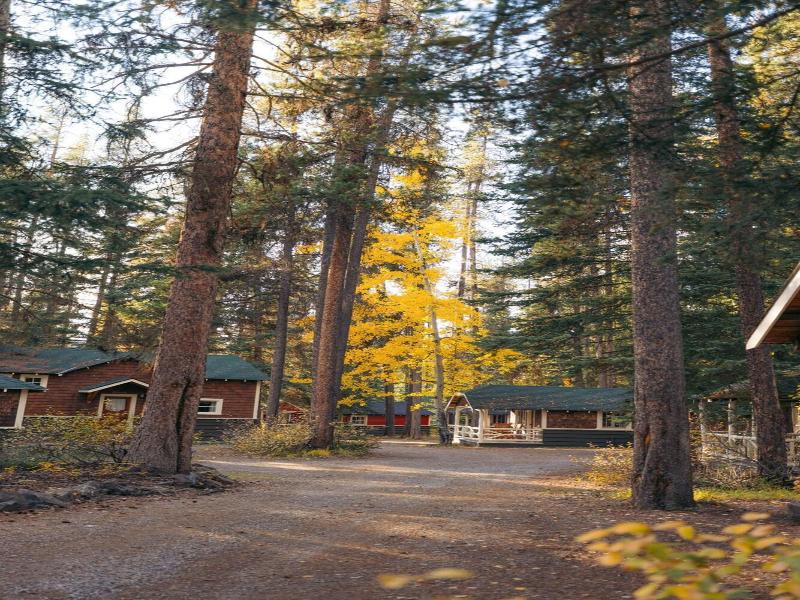 Johnston Canyon Resort