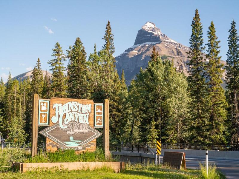 Johnston Canyon Resort