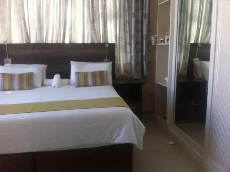 First Avenue Guest House image