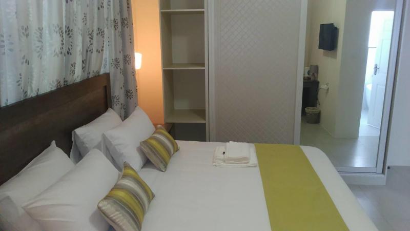First Avenue Guest House image