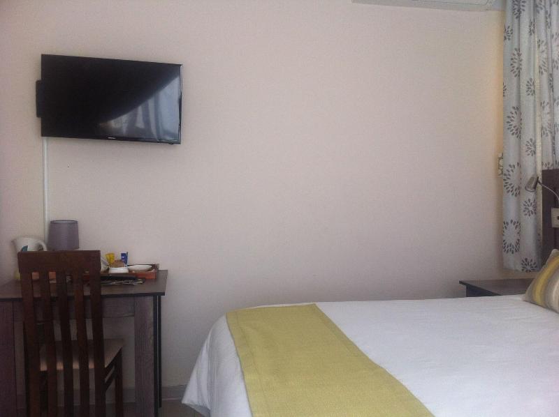 First Avenue Guest House image