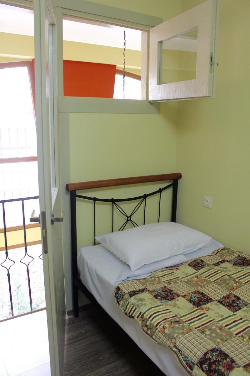 Red Fox Guesthouse image