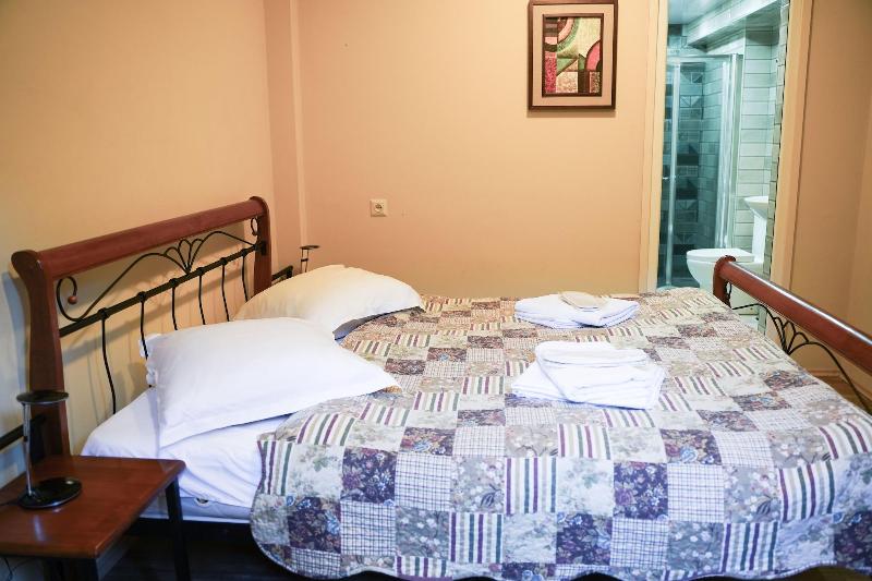 Red Fox Guesthouse image