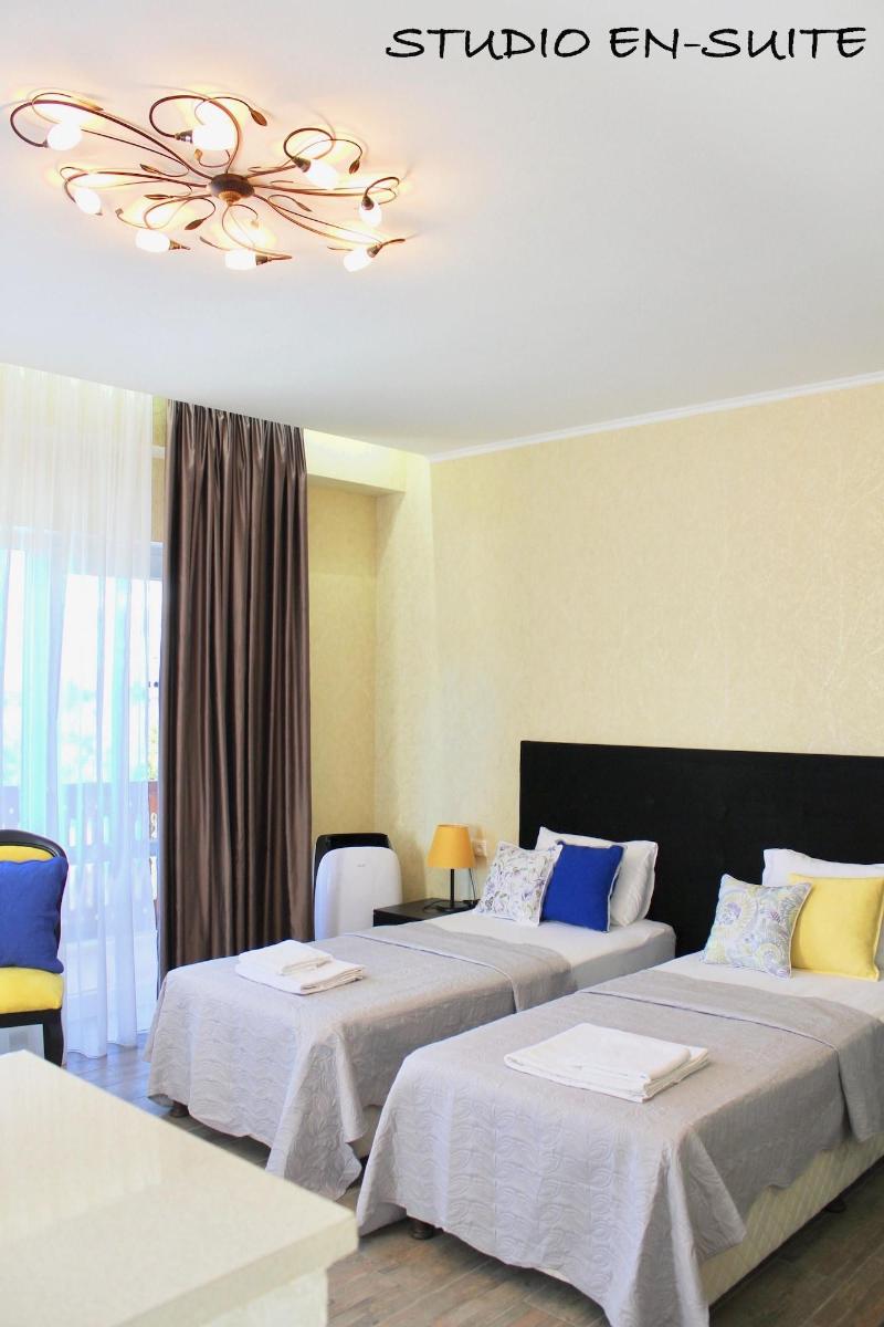 Red Fox Guesthouse image